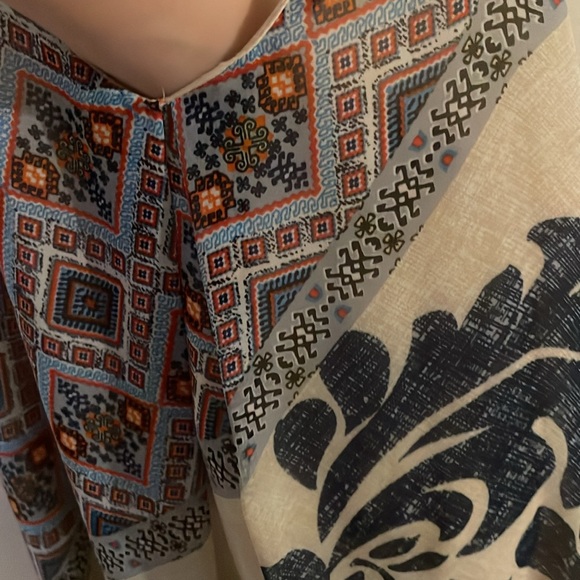 A dress very nice summer dress not see Thur - Picture 3 of 4